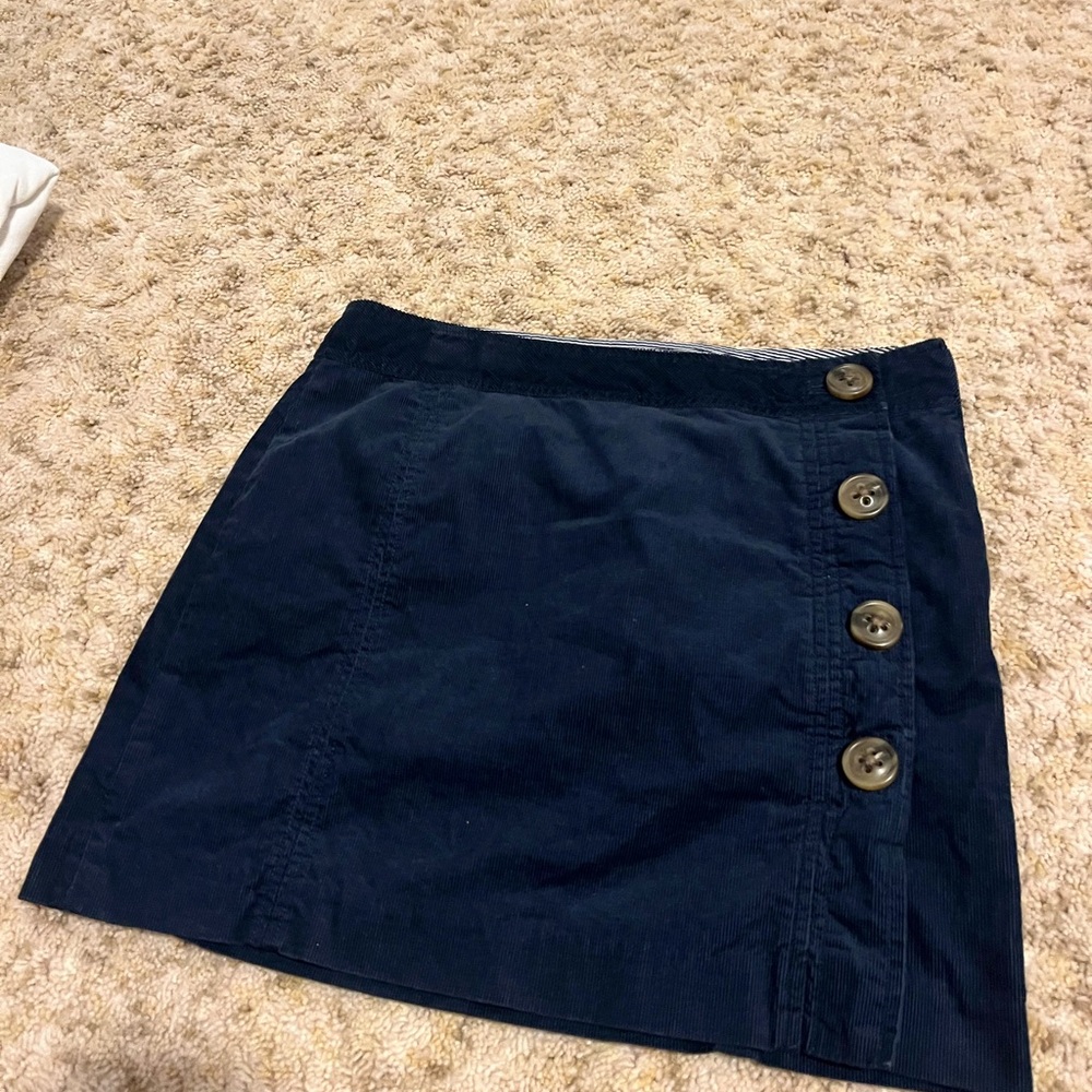 Vineyard vines, size 6, navy blue corduroy skirt